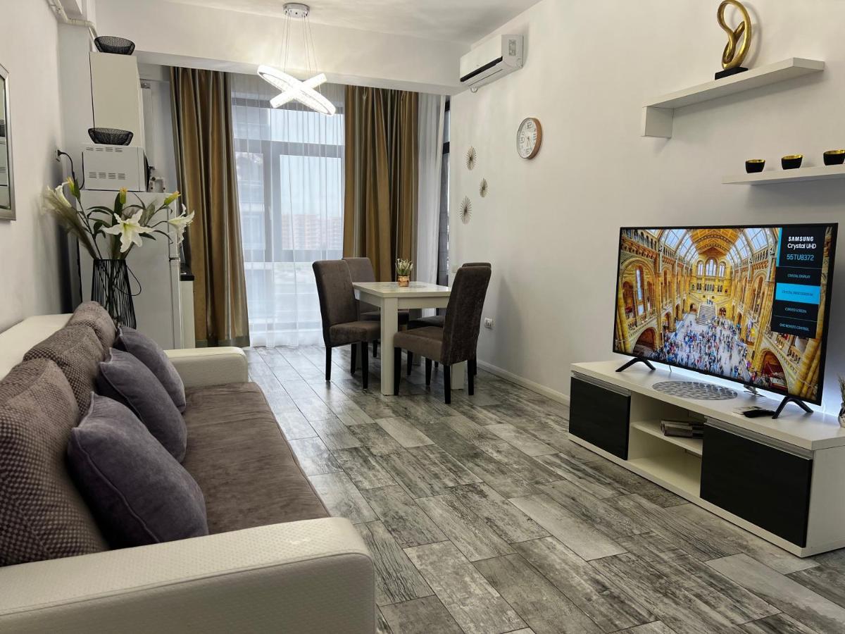 Romeo'S Beachfront Apartment By Loft, Hotel Opera And White Tower 马马亚 外观 照片