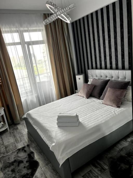 Romeo'S Beachfront Apartment By Loft, Hotel Opera And White Tower 马马亚 外观 照片
